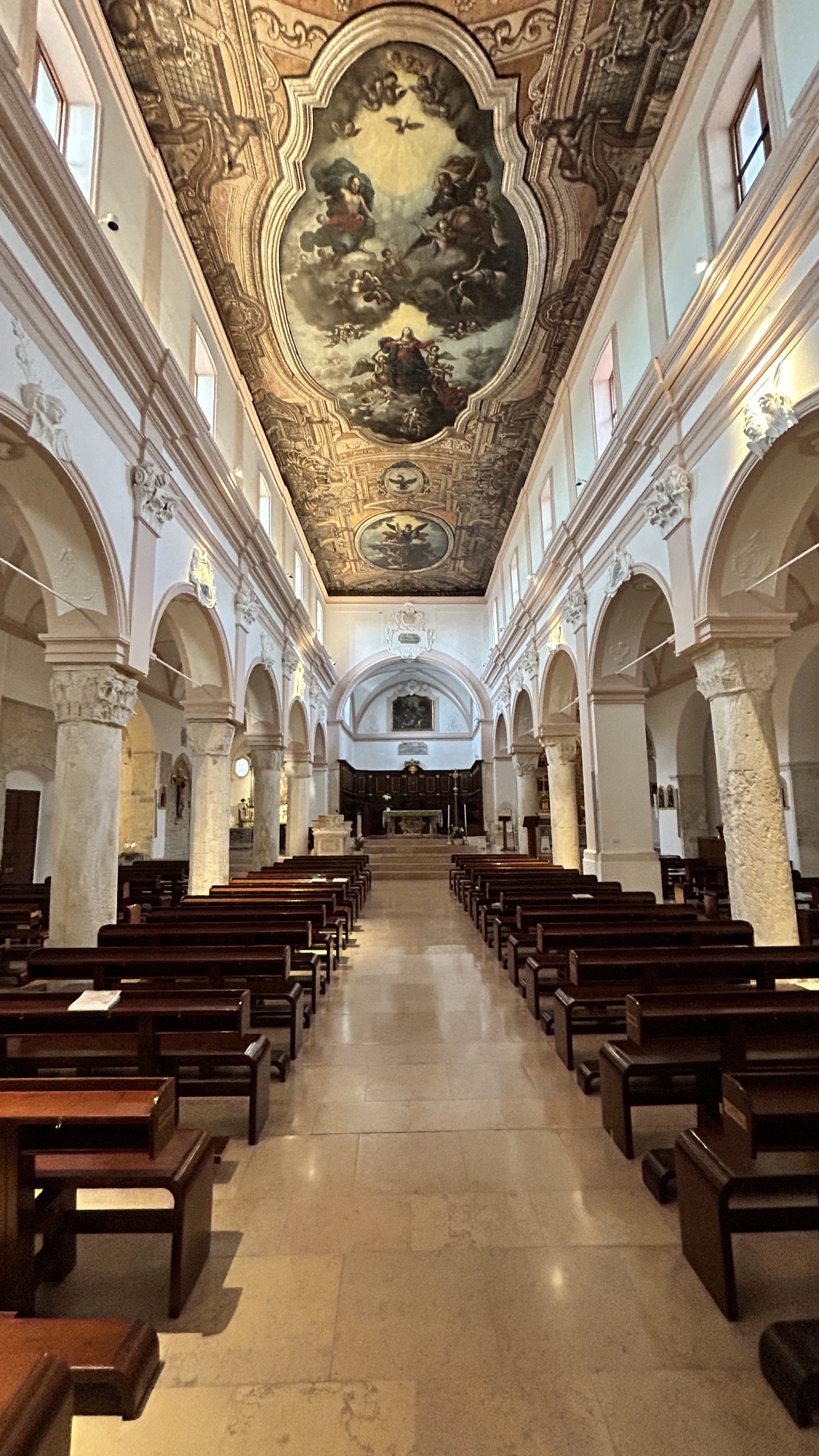 Deckenfresko einer Kirche in Vieste