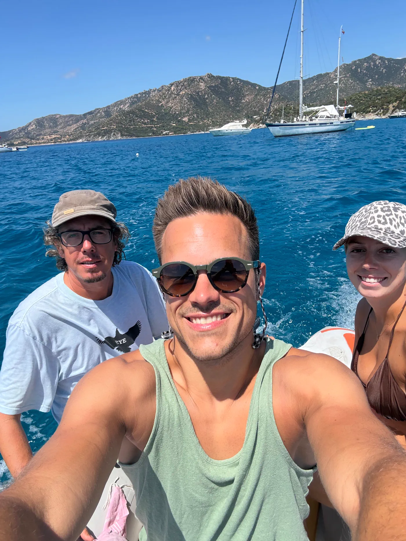 Selfie im Beiboot auf dem Weg zurück zum Schiff