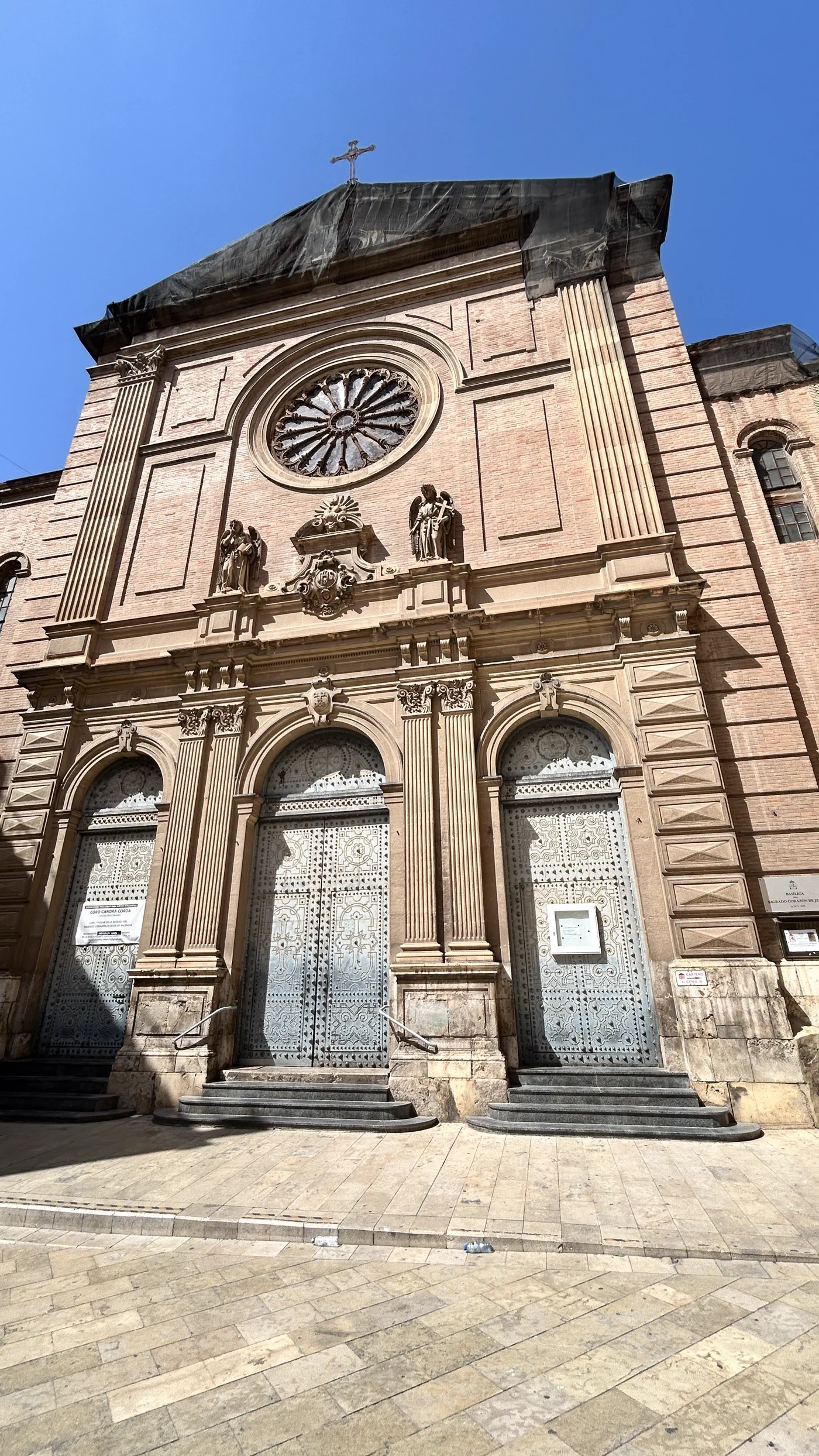 Kirchenfassade in der Altstadt